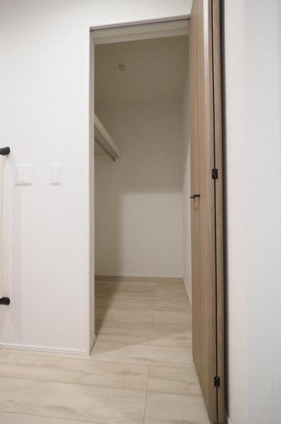 狭山市笹井２丁目　新築一戸建て ウォークインクローゼット