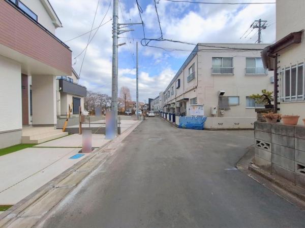 新座市栗原1丁目　新築一戸建て 前面道路含む現地写真