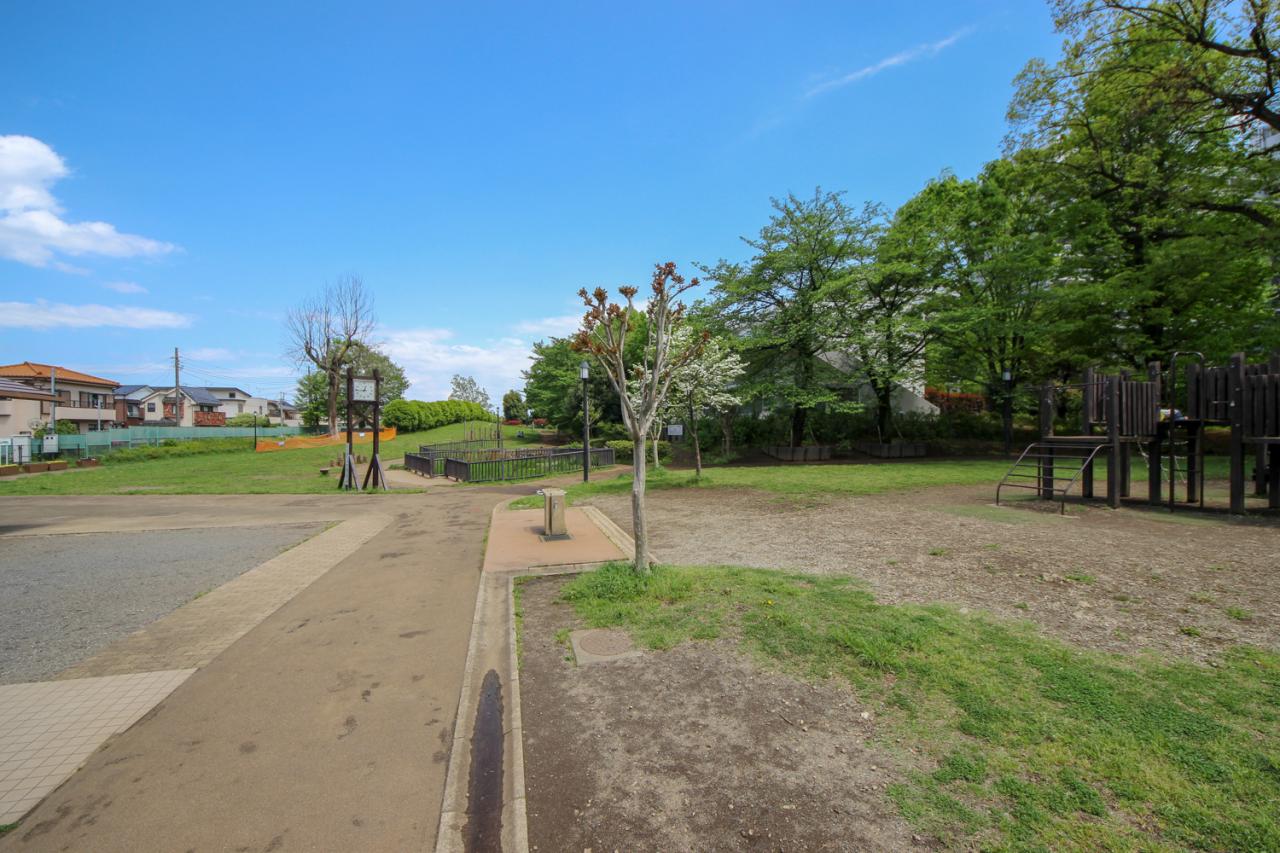 谷戸せせらぎ公園入口