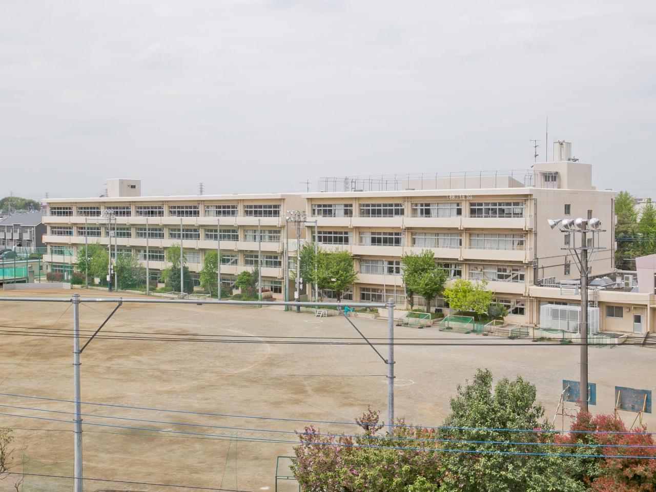 富士見市立西中学校