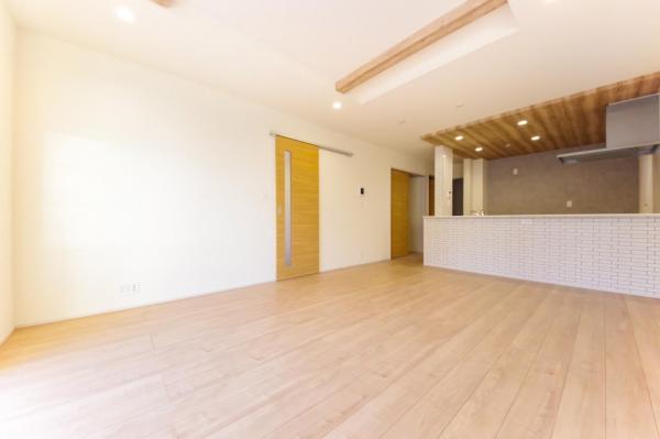 川越市笠幡　新築一戸建て リビングダイニング