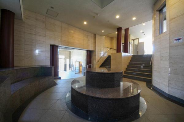 レーベンハイムフォレチッタ・ガーデン　6階 ロビー