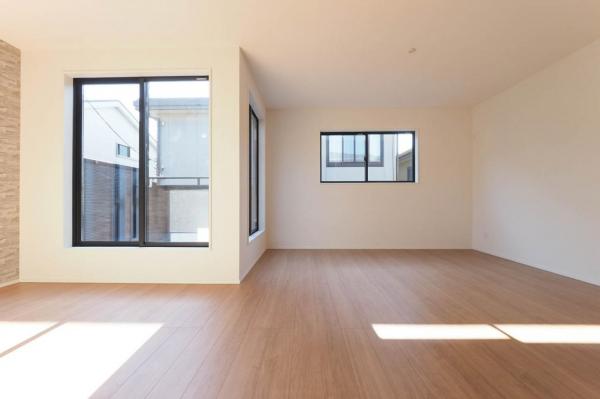 【初春おすすめ物件　駅徒歩10分圏内】富士見市針ヶ谷2丁目　新築一戸建て ダイニング