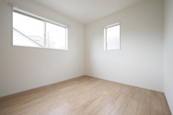 【4LDK】新座市畑中1丁目　新築一戸建て 洋室