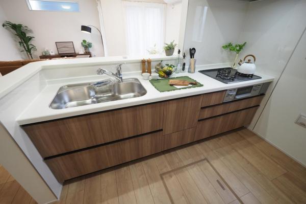 【4LDK】新座市畑中1丁目　新築一戸建て キッチン