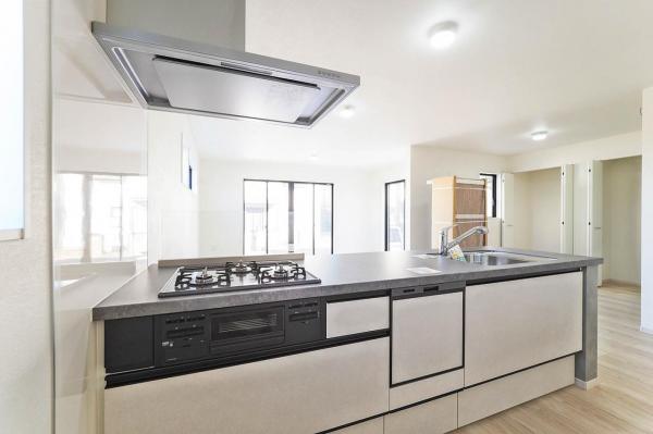 所沢市中富南3丁目　新築一戸建て キッチン