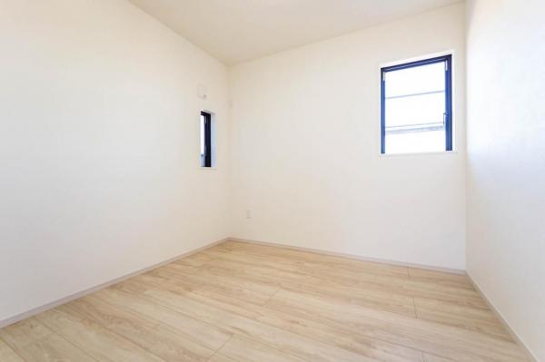 所沢市中富南3丁目　新築一戸建て 洋室