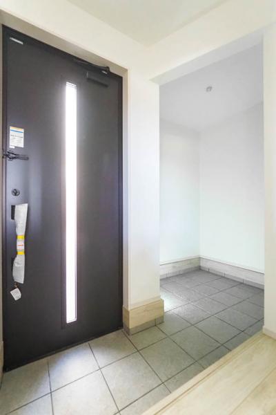 所沢市中富南3丁目　新築一戸建て 玄関