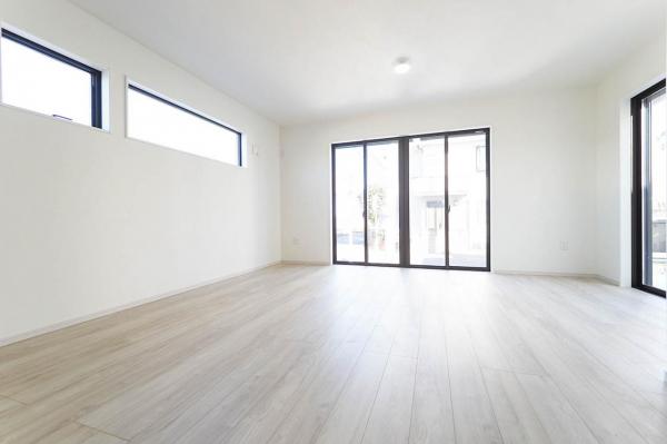 所沢市中富南3丁目　新築一戸建て リビングダイニング