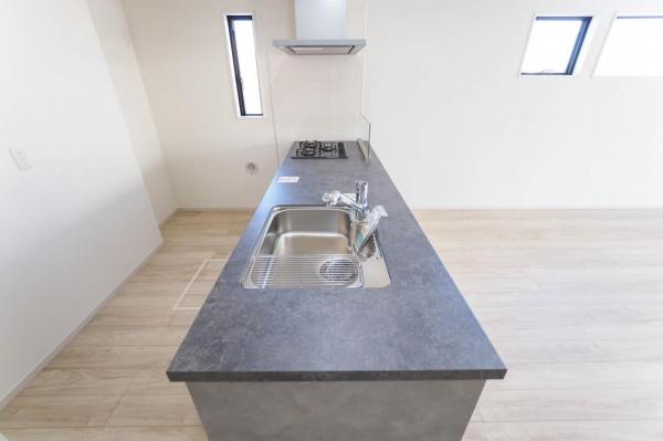 所沢市中富南3丁目　新築一戸建て キッチン