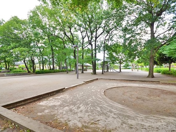 道傍公園 水と森の広場