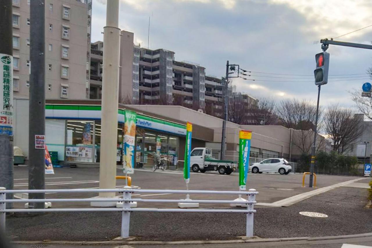 ファミリーマート 東久留米小金井街道店