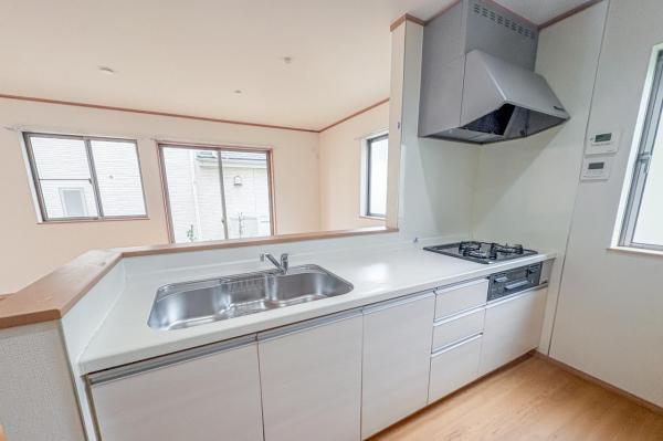 青梅市今井1丁目　中古一戸建て キッチン