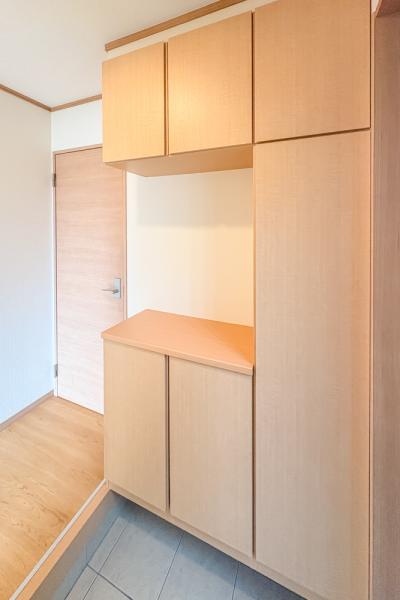 青梅市今井1丁目　中古一戸建て 玄関