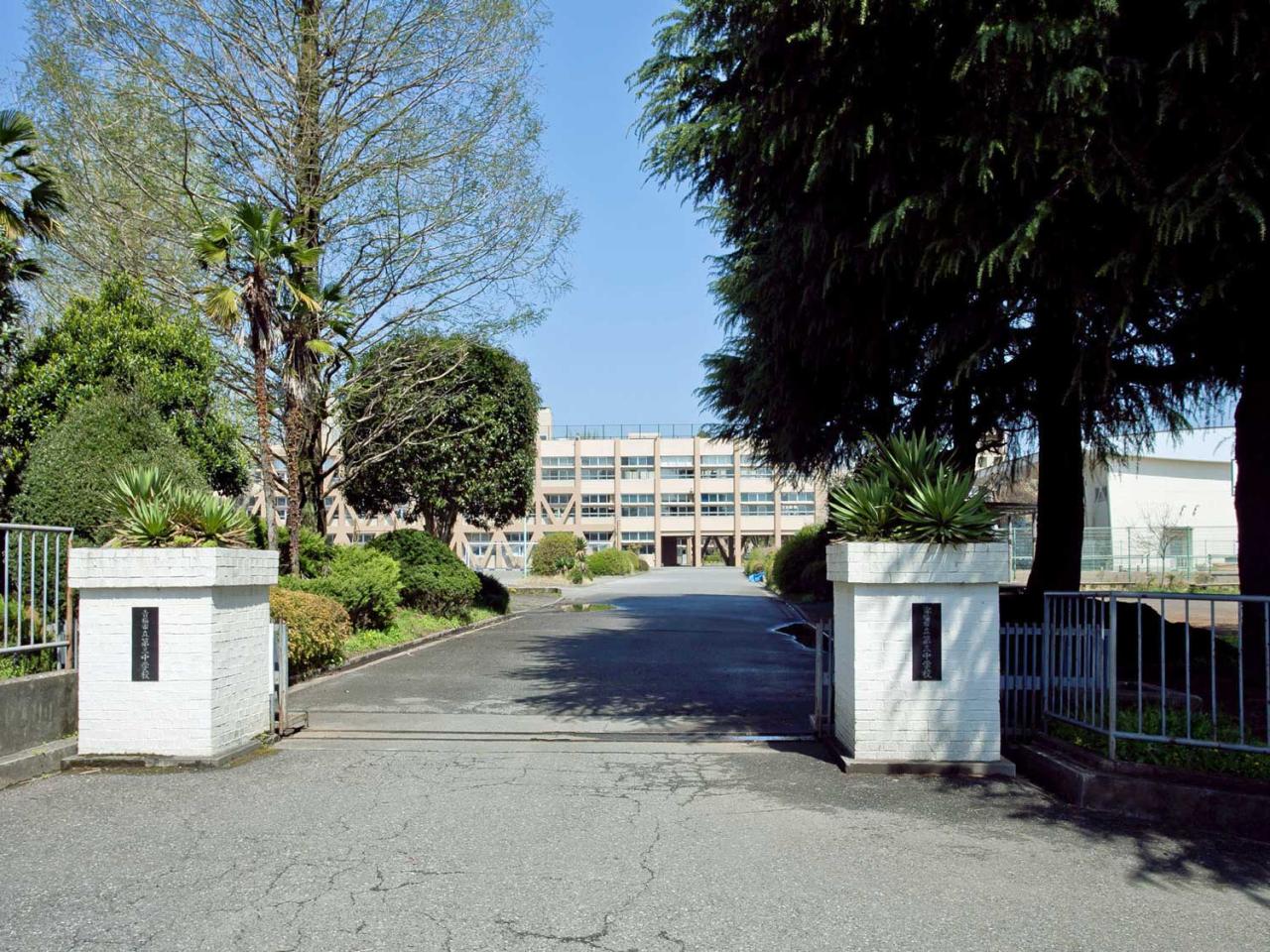 青梅市立第三中学校