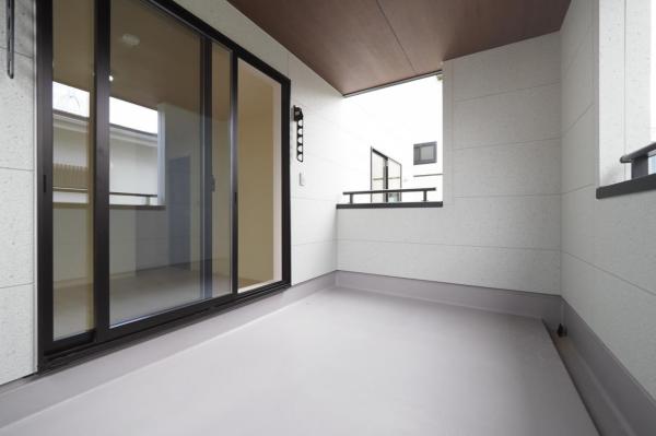 所沢市東狭山ヶ丘1丁目　新築一戸建て バルコニー