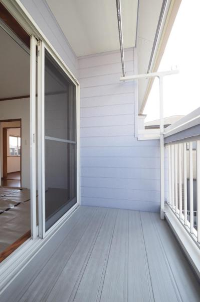 飯能市征矢町　中古一戸建て バルコニー