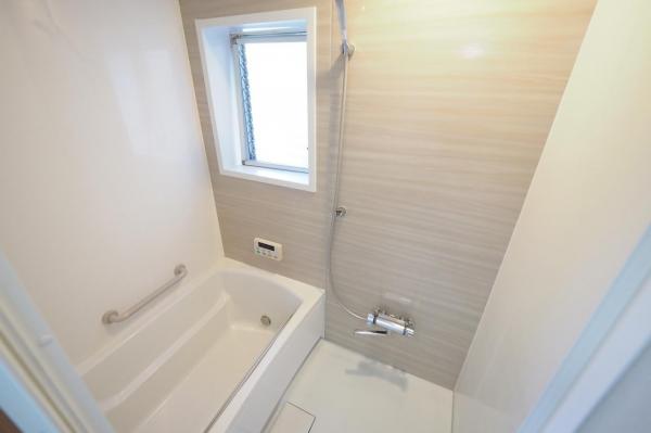 飯能市征矢町　中古一戸建て 浴室