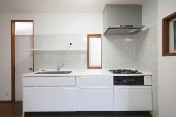 飯能市征矢町　中古一戸建て キッチン