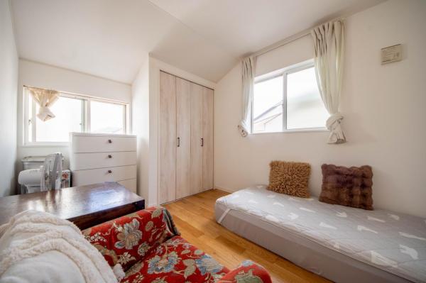 【築浅｜令和4年築】新座市池田5丁目　中古一戸建て 洋室