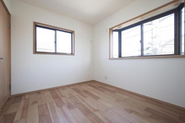 【リフォーム済／5LDK＋2S】川越市神明町　中古一戸建て 洋室