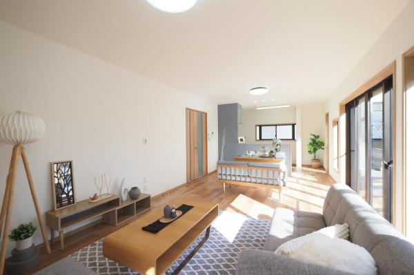 【リフォーム済／5LDK＋2S】川越市神明町　中古一戸建て リビングダイニング