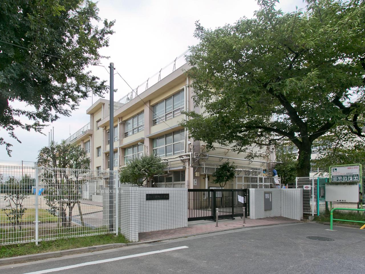 練馬区立関町小学校