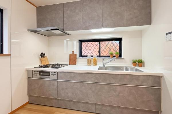 【売主／仲介手数料不要】入間市扇台4丁目　中古一戸建て キッチン