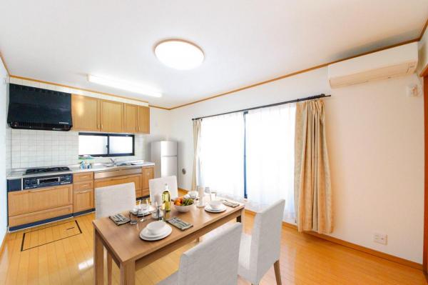 【住協のリフォーム物件／仲介手数料不要】所沢市北岩岡 中古一戸建て リビングダイニング