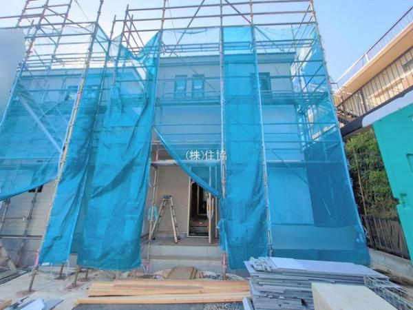 所沢市中新井3丁目　新築一戸建て 前面道路含む現地写真