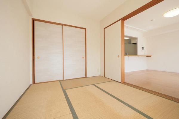 レーヴステージ河辺　2階 和室