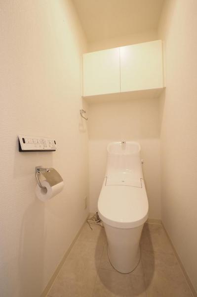 レーヴステージ河辺　2階 トイレ