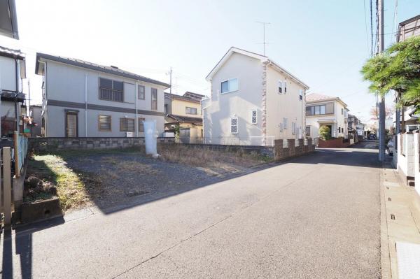 鶴ヶ島市上広谷　土地 前面道路含む現地写真