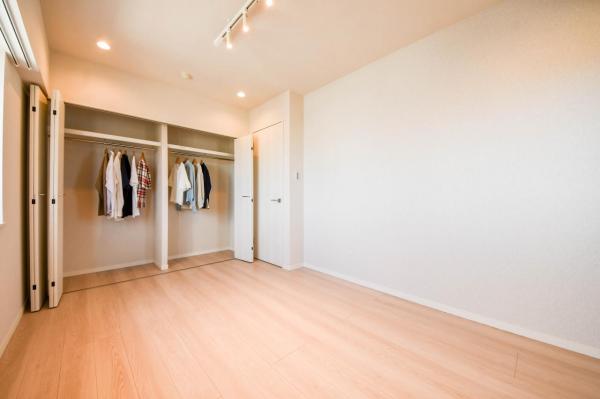 ユアコート富士見台　5階 洋室