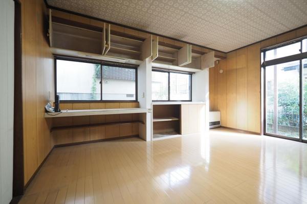 青梅市新町　中古戸建 リビングダイニング