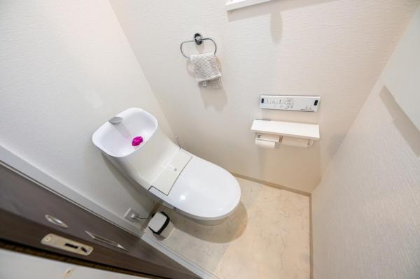 【住協のお預かり物件】所沢市上安松　中古一戸建て トイレ