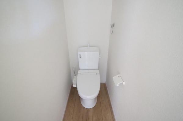 清瀬市野塩5丁目　新築一戸建て トイレ