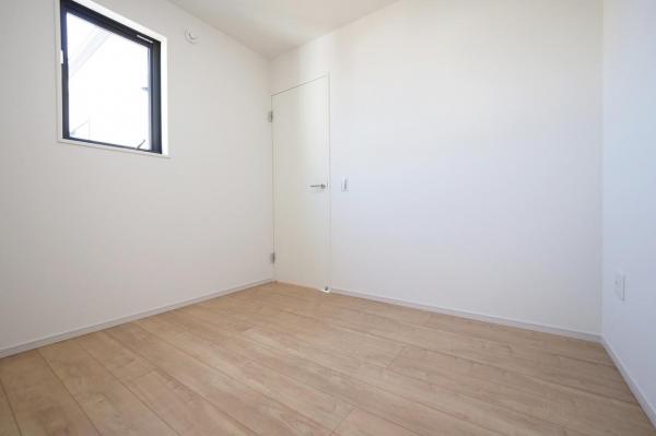 清瀬市野塩5丁目　新築一戸建て 洋室