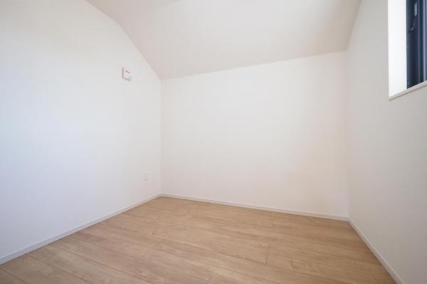 清瀬市野塩5丁目　新築一戸建て 洋室