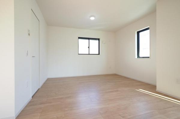 清瀬市野塩5丁目　新築一戸建て リビング