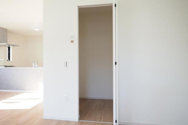 清瀬市野塩5丁目　新築一戸建て ウォークインクローゼット