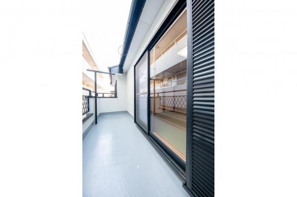 【売主物件／リフォーム済】人気の飯能市本町　中古戸建 バルコニー