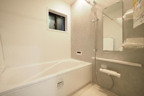 所沢市美原町2丁目　新築一戸建て 浴室