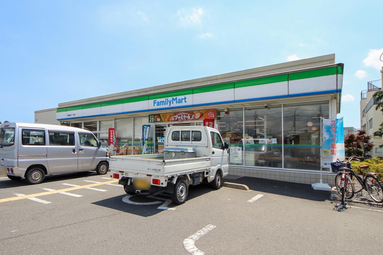 ファミリーマート 朝霞膝折一丁目店