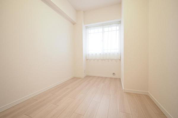 【115平米超の大型ルーフバルコニー付】サンハイツ河辺パートII　6階 子供部屋