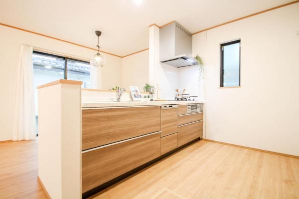 新座市栄5丁目　新築一戸建て キッチン