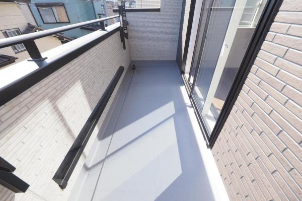 志木市下宗岡4丁目　新築一戸建て バルコニー