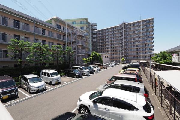 コトー朝霞中央公園　3階 敷地内駐車場
