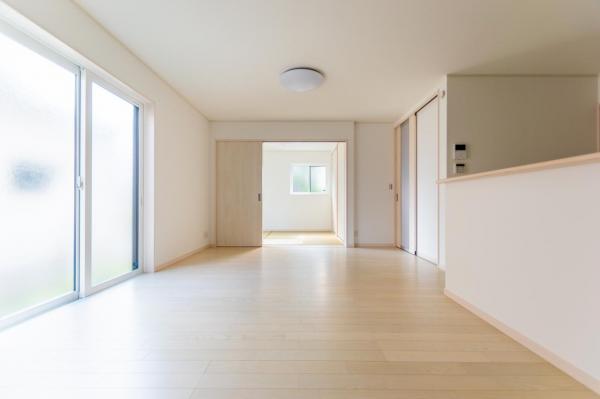 【新築未入居】春日町1丁目　中古一戸建て リビング