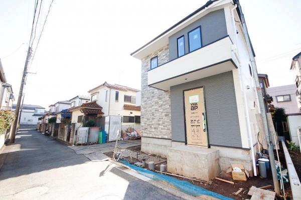 所沢市和ヶ原2丁目　新築一戸建て 前面道路含む現地写真